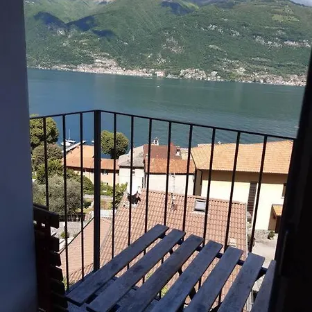 Miro - Escape With Romantic View Balcony Apartment Lezzeno