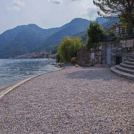 Apartment Miro - Escape With Romantic View Balcony *